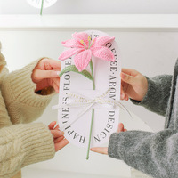 Muttertag Handgemachter Gestrickter Künstlicher Lilienstrauß Garnbestickte Trockenblumen Innendekoration Tischdekoration Erntedankfest Weihnachten