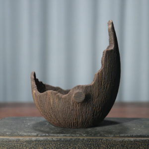 Maceta de Cerámica con Forma de Luna Inspirada en el Zen, Forma Irregular de Media Luna, Decoración para Mesa de Té o Bonsái - Product Image 3