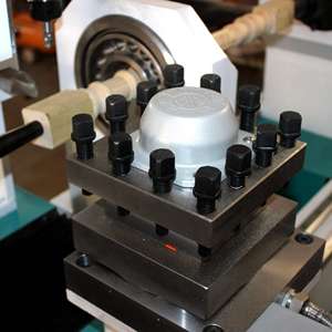 <span class=keywords><strong>Tour</strong></span> à <span class=keywords><strong>bois</strong></span> CNC de marque Tianjiao 1500mm de longueur ATC <span class=keywords><strong>avec</strong></span> 4 couteaux pour tourner le <span class=keywords><strong>bois</strong></span> de forage - Product Image 5