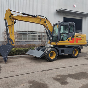 Excavatrice sur roues PW150, machine lourde de 14 tonnes avec une capacité de godet de 0,60 m³ et une force de creusement de <span class=keywords><strong>115</strong></span> KN - Product Image 4
