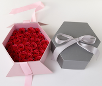 Boîte cadeau en carton rose hexagonal écologique et recyclable de luxe pour l'emballage de bijoux personnalisés