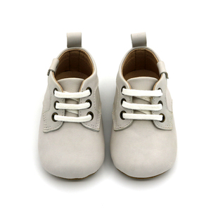 Offre Spéciale chaussures décontractées en cuir personnalisées pour bébés garçons baskets spécifiques à l'école - Product Image 3