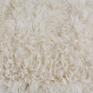 Puf creativo de felpa suave para sala de estar, PUF de piel de oveja, taburete de ahorro de espacio, piel otomana, 100% - Product Image 5