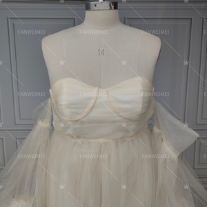 Abito Premaman <span class=keywords><strong>Lungo</strong></span> in <span class=keywords><strong>Tulle</strong></span> di Alta Qualità <span class=keywords><strong>con</strong></span> Pancia Scoperta, Spalle Scoperte e Maniche Corte a Sbuffo per Servizi Fotografici - Product Image 2