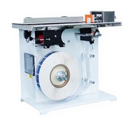 Machine semi-automatique de scellage et d'étiquetage des coins à angle droit pour boîtes en carton avec étiquettes autocollantes