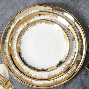 Ensemble de <span class=keywords><strong>vaisselle</strong></span> en céramique blanche nordique de luxe avec larges bordures dorées, assiettes à steak en <span class=keywords><strong>porcelaine</strong></span> et <span class=keywords><strong>vaisselle</strong></span> pour Noël et les mariages - Product Image 1