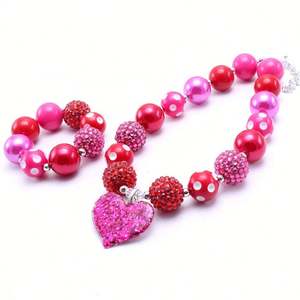 Nuevo collar con colgante de corazón de melocotón, regalo de San Valentín, conjunto de collar para niños, collar grueso con cuentas para niños - Product Image 1