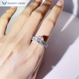 Tianyu Gems Asscher Cut Moissanite Diamant DEF VVS1 6.5*8mm 10k 14k 18k Solide Or Blanc Bijoux Bague Ensemble pour les Femmes - Product Image 6