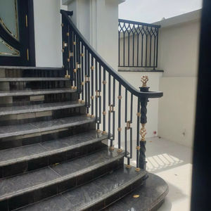 บันไดเหล็กดัดเวียดนามคุณภาพสูง พร้อมเหล็กกล้าแข็งแรงขนาด 14x14 มม. และรับประกันสามปี - Product Image 1