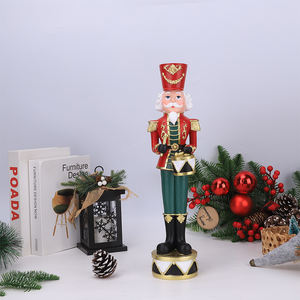 Novidade Redeco: Figuras Musicais de Quebra-Nozes em Resina com Design de Tambor e Prato, Conjunto de Presentes de Natal em Vermelho, Verde e Dourado - Product Image 4