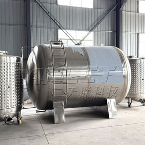 خزانات تخزين أفقية من الفولاذ المقاوم للصدأ للسوائل والمواد الكيميائية والماء والبيرة والحليب بسعة 2000 لتر و3000 لتر وأحجام مخصصة - Product Image 3