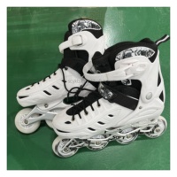 Patins à roulettes d'occasion S18, modèles quad et en ligne, chaussures de créateur pour hommes, lot mixte, seconde main, pour adultes, originaux, pas chers, Uaky, pour l'extérieur