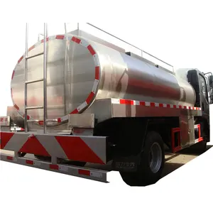 RHD 4x2 דיזל 3000 ליטר 5000 ליטר 8000 ליטר קטן howo טרי חלב משלוח מכלית משאית