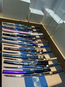 Espada de Anime Unisex de 103 cm, Réplica Auténtica de Bambú y Plástico, de Demon Slayer, One Piece y Attack on <span class=keywords><strong>Titan</strong></span>, con Mejor Acabado - Product Image 2