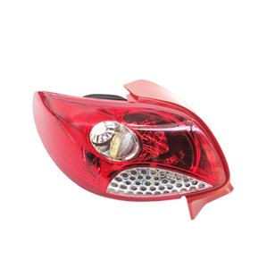 Convient pour Peugeot <span class=keywords><strong>207</strong></span> boîtier de feux arrière couvercle de feu arrière feu de freinage feu de brouillard arrière - Product Image 1