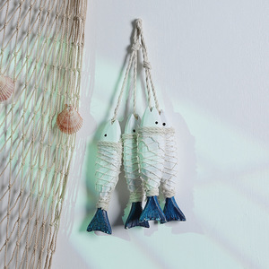 Decoración de pared con forma de pez de madera de Mystic Arts, estilo mediterráneo, adorno colgante para el hogar, decoración náutica de playa - Product Image 1
