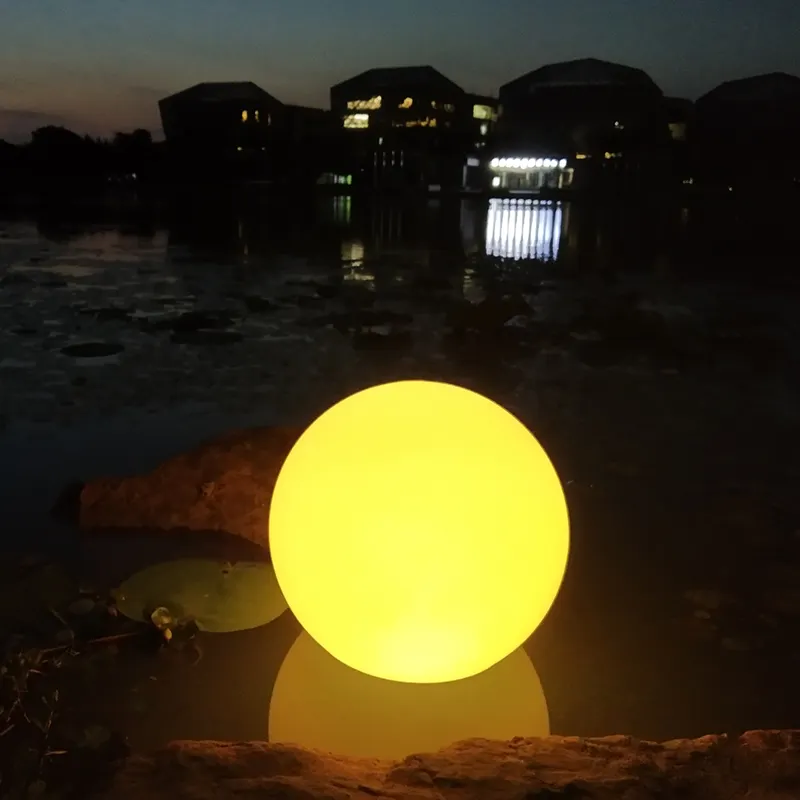 Bola Tenaga Surya LED, 40CM Lampu Luar Ruangan Mengambang Air Taman Rumput Dekorasi Lampu Kolam Renang Warna Salju Dunia
