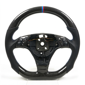 Volante de fibra de carbono y cuero de gamuza italiana personalizado TDD para BMW E39 - Product Image 1