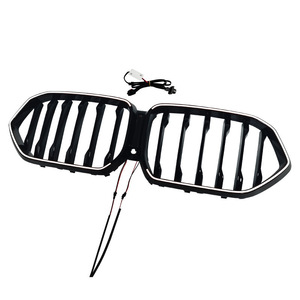 Parrilla Delantera Negra con Luz LED para BMW G06 X6, Compatible con Modelos 2023, 2024 y 2025 - Product Image 3