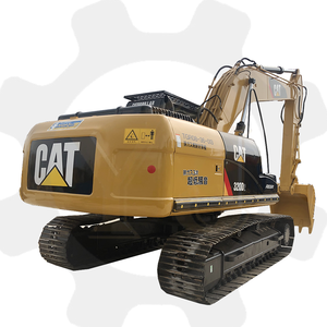 Excavatrice sur chenilles d'occasion CAT 320D, 20 tonnes, capacité de godet de 1m³, avec godet de terrassement - Product Image 3
