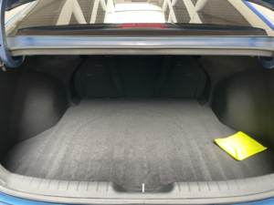 2021新款伊兰特1.5L领先版汽油车真皮座椅左转向二手车中国 - Product Image 6