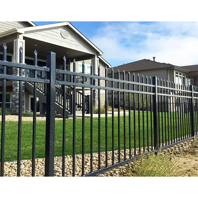 Panel pagar halaman depan taman privasi luar ruangan pagar logam aluminium berlapis serbuk hitam desain kustom