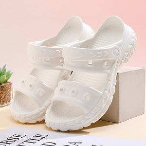 Pantoufles à semelles épaisses pour femmes, couleur unie noire, fermeture à boucle, chaussures de plage d'extérieur, confortables, résistantes à l'usure, chaussures d'eau - Product Image 3