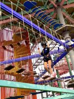 Parcours de corde haute personnalisé et caboteur à glissière équipement d'amusement de parc d'aventure en plein air pour le site pittoresque de la culture et du tourisme
