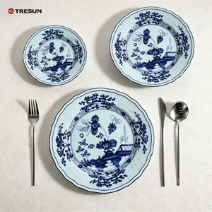 Service d'assiettes en porcelaine vintage à motifs floraux français, assiettes décoratives en céramique pour location de mariage et plats de restaurant - Product Image 5