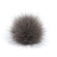 Boules de fourrure synthétique de 8 cm pour chapeaux, pompons de 8 cm avec épingle pour loisirs créatifs, breloques pour sacs, boules de fourrure rouge et noire moelleuses pour le bricolage
