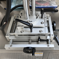 Étiqueteuse automatique haute vitesse double face pour bouteilles plates, idéale pour les liquides, les détergents, les parfums et les boissons