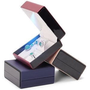 Boîte à bijoux LED élégante et atmosphérique, emballage de petite boîte cadeau exquise, vente en gros de boîtes à bijoux - Product Image 1