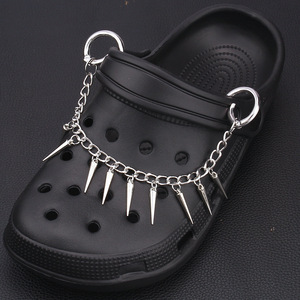 Cadena Decorativa para Zapatos Crocs, Accesorios Desmontables de Aleación, Estilo Punk Hip Hop, Talla Única para Sandalias y Pantuflas, Verano, Invierno, Primavera - Product Image 4
