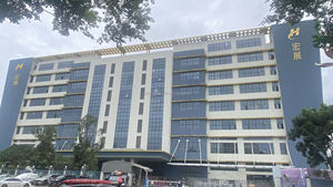 Bouteille PET rose de 300 ml (10 oz) avec pompe à lotion et logo personnalisé sérigraphié, fabriquée en Chine - Product Image 6