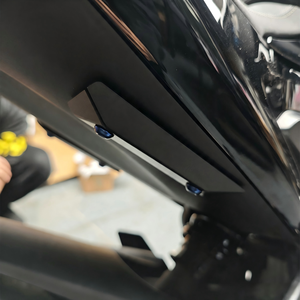 Cache-pieds arrière décoratif en aluminium pour moto CFMOTO 675SR 675NK – Offre Spéciale - Product Image 5