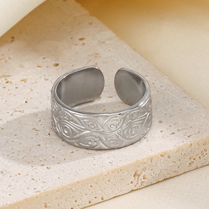 <span class=keywords><strong>Bague</strong></span> en acier inoxydable de style européen et américain avec un motif décoratif, <span class=keywords><strong>bague</strong></span> de mode bohème vintage de style français pour femmes - Product Image 3