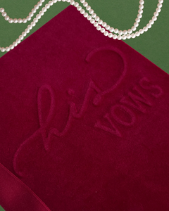 Ensemble <span class=keywords><strong>de</strong></span> livrets <span class=keywords><strong>de</strong></span> vœux <span class=keywords><strong>de</strong></span> mariage <span class=keywords><strong>de</strong></span> luxe en velours bordeaux, gaufrés et débossés, pour lui et pour elle, avec ruban en satin assorti - Product Image 2