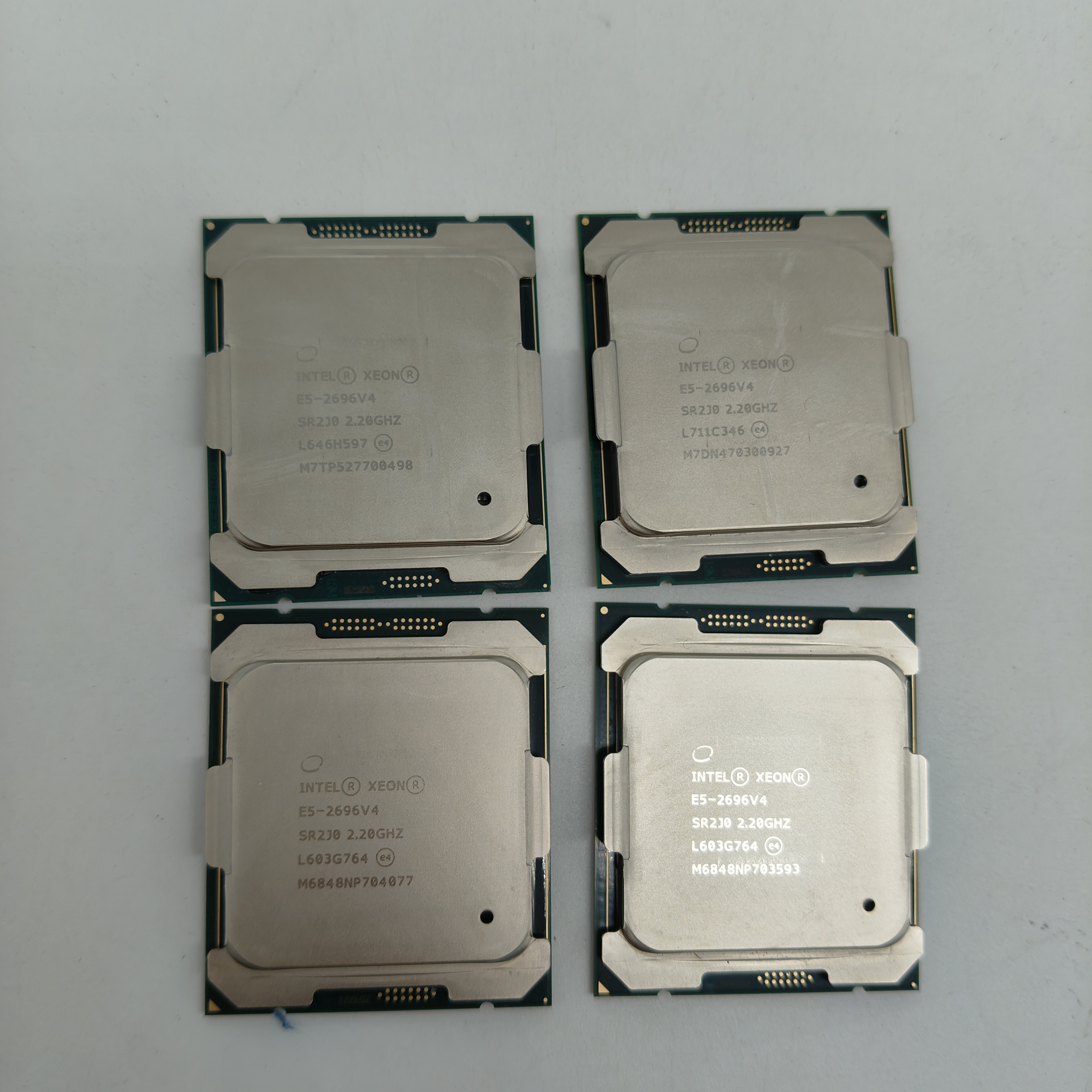 Xeon E5 2696 V4 - Ağır Yükler İçin 22 Çekirdekli Sunucu İşlemcisi
