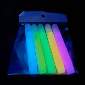 Kit di Pennarelli Luminosi Impermeabili Changrui per Adulti - Pigmenti Fluorescenti per Trucco, Halloween e Feste di <span class=keywords><strong>Compleanno</strong></span> - Product Image 5
