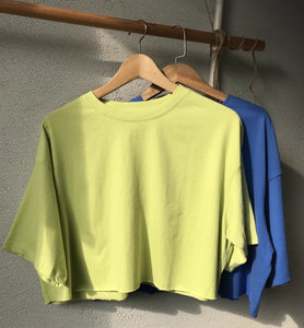 Camiseta de Verano para Mujer, Estilo Americano, Tejida en Algodón Grueso, Manga Corta con Diseño de Mariposa, Corte Holgado, Estilo Deportivo Informal - Product Image 5