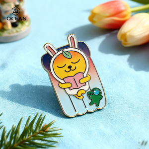 Spille da Bavero di Alta Qualità: Ampia Gamma di Spille Professionali Incise a Forma di Fiocco di Neve - Product Image 1