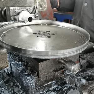 El equipo de tubo de aleta en espiral cuenta con herramientas de liberación rápida para permitir operaciones de mantenimiento simples. - Product Image 3