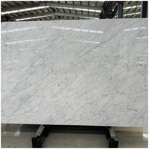 Dalles de marbre <span class=keywords><strong>blanc</strong></span> Bianco Carrara 100% naturel d'Italie pour revêtements de sol intérieurs, escaliers et plans de toilettes. - Product Image 4