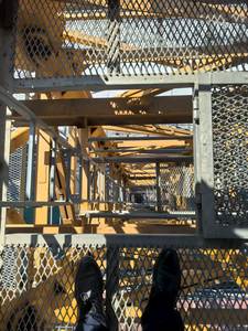 ขายเครนตั้งพื้น Zoomlion รุ่น W7025-12E ปี 2022 พร้อมเครื่องยนต์ มอเตอร์ เกียร์บ็อกซ์ ปั๊ม ความสูง 60 เมตร ระยะทำงาน 72 เมตร พร้อมชุดประกอบ L68B1 - Product Image 2