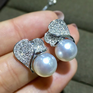 Orecchini a Perno a Forma di Foglia Delicata per Donne, Aspetto Perla, Eleganti Gioielli per Orecchie alla Moda - Product Image 2