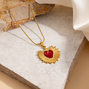 Colliers XL606 Cœur Sacré <span class=keywords><strong>en</strong></span> Émail Rouge Vintage, Bijoux <span class=keywords><strong>en</strong></span> Acier Inoxydable Anti-ternissement pour Femme - Product Image 3