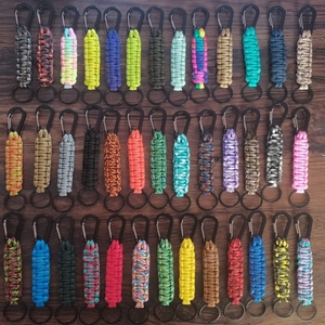 कार्बीनर ब्रेएडेड रस्सी कुंजी के साथ पैराकॉर्ड कीचेन बैग कैंपिंग कुंजी के लिए बाहरी एडc - Product Image 3