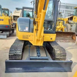 Mini-excavatrice sur chenilles Komatsu PC55 d'occasion en bon état, faible consommation de carburant, utilisation facile pour les petits chantiers - Product Image 1