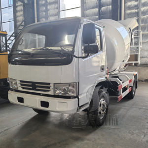 New Style 4 Kubikmeter Selbst laden der Betonmischer LKW 4 Kubikmeter Betonmischer LKW Tragbarer Beton-Transit mischer - Product Image 3