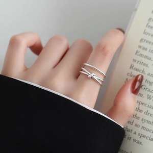 Anillo de Plata de Ley S925 de Doble Capa con Nudos para Mujer, Diseño Abierto para el Dedo Índice, Estilo Nicho, Sensación de Alta Gama - Product Image 1